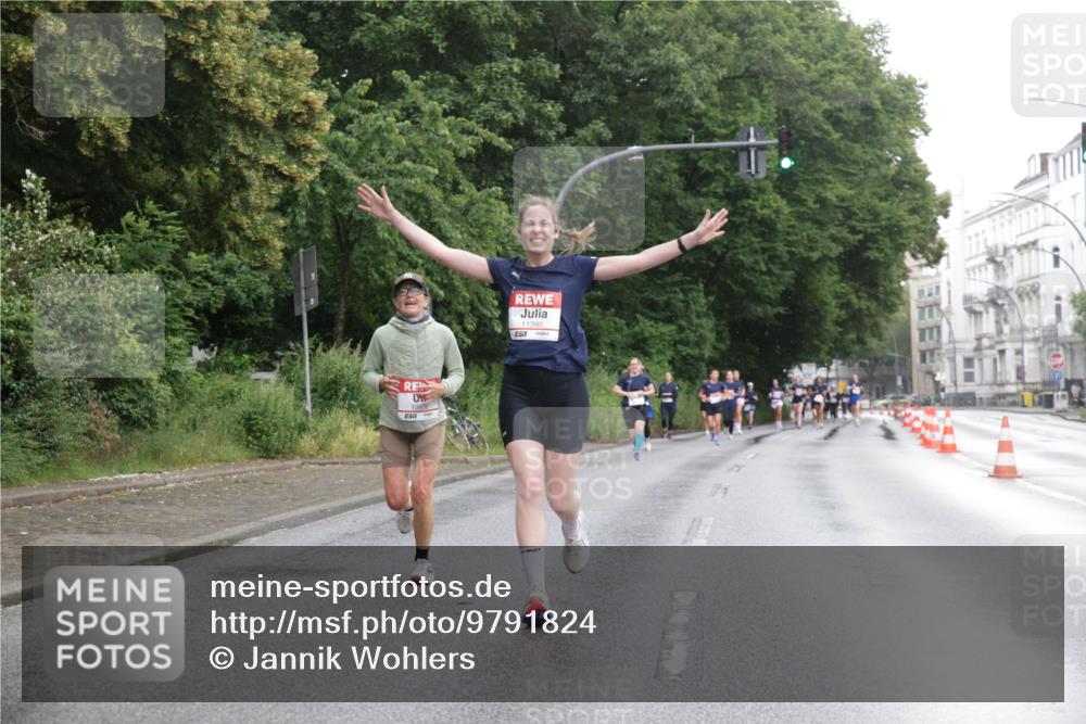 14.06.2026 - REWE Women's Run Jannik Wohlers http://msf.ph/oto/9791824 14.06.2026 09:50:02 Laufen 10806, 11395, 577 meine-sportfotos.de