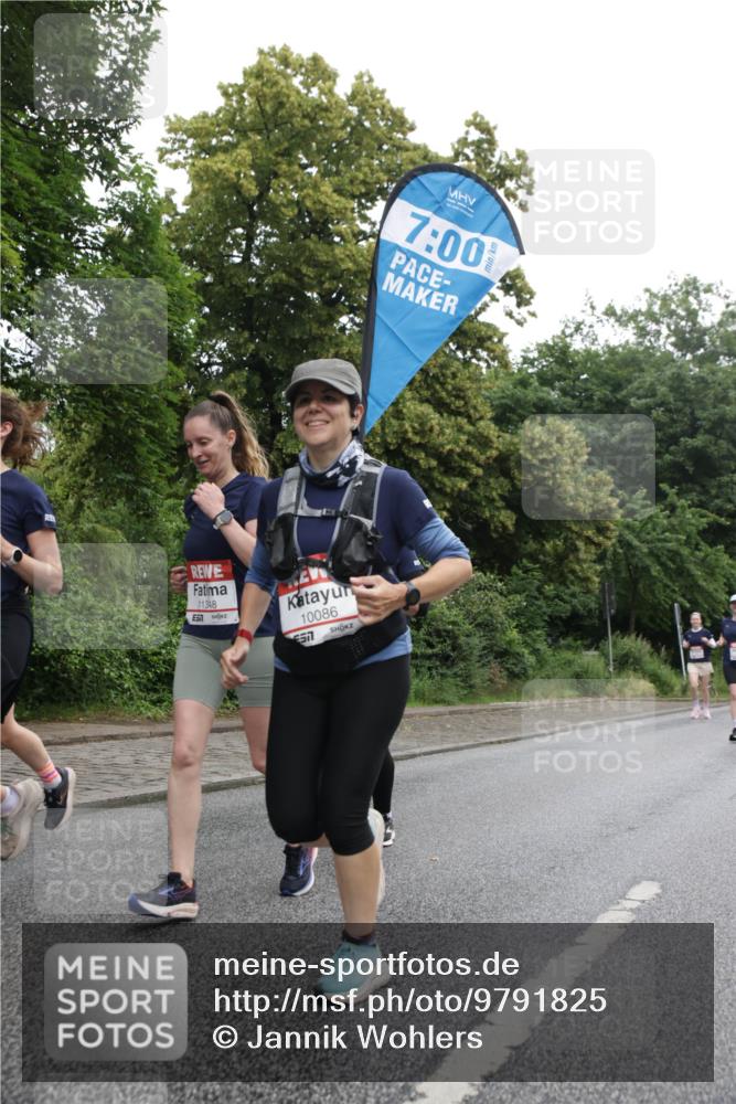 14.06.2026 - REWE Women's Run Jannik Wohlers http://msf.ph/oto/9791825 14.06.2026 10:06:18 Laufen 7, 00, 11348, 10086, 57 meine-sportfotos.de