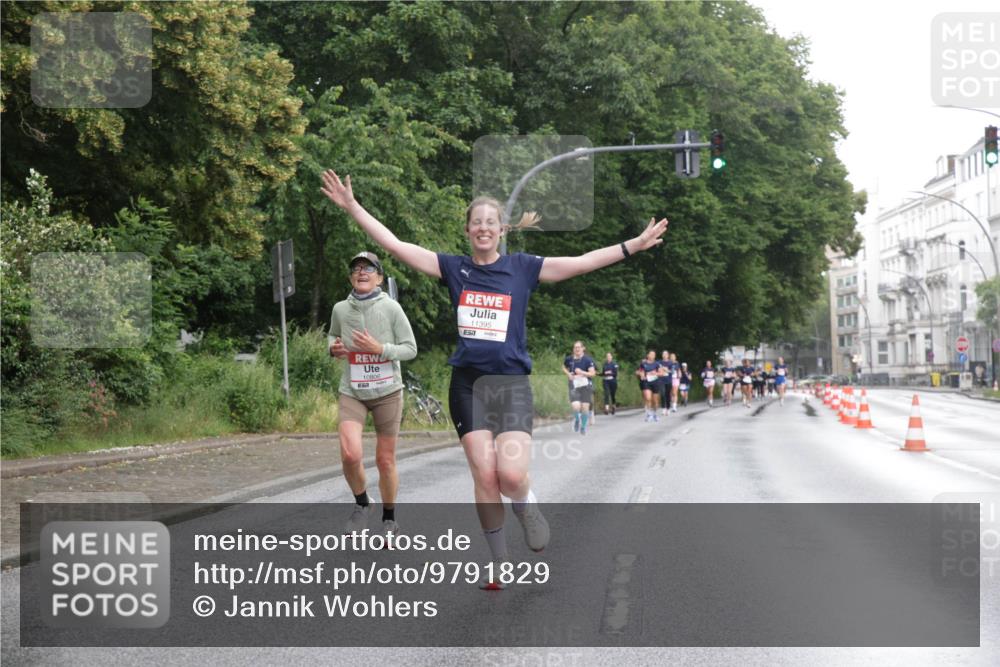 14.06.2026 - REWE Women's Run Jannik Wohlers http://msf.ph/oto/9791829 14.06.2026 09:50:02 Laufen 10806, 11395, 577 meine-sportfotos.de