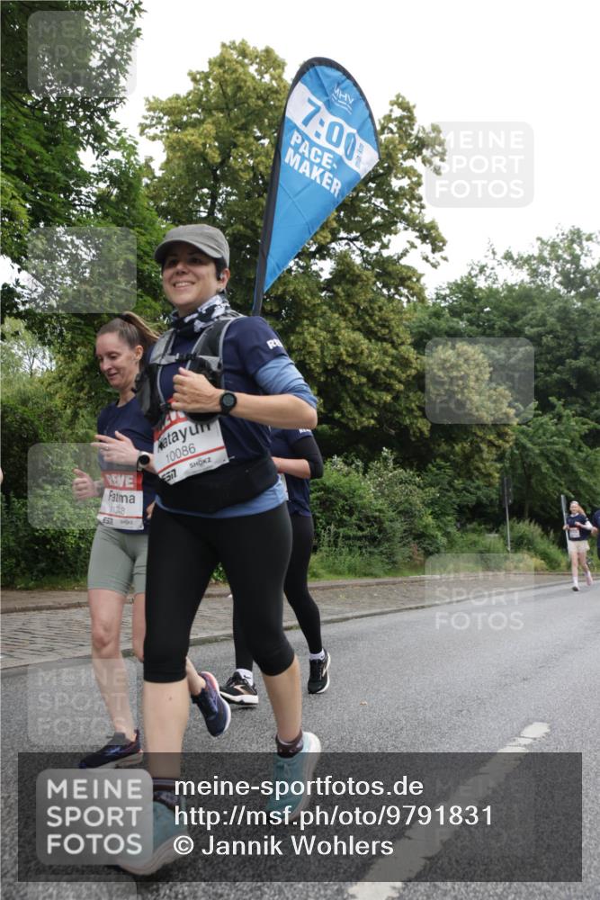 14.06.2026 - REWE Women's Run Jannik Wohlers http://msf.ph/oto/9791831 14.06.2026 10:06:19 Laufen 11348, 10086, 517, 7, 00 meine-sportfotos.de
