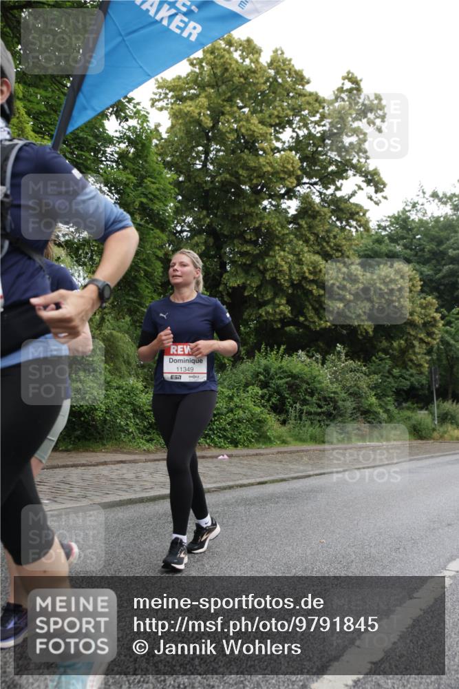 14.06.2026 - REWE Women's Run Jannik Wohlers http://msf.ph/oto/9791845 14.06.2026 10:06:19 Laufen 11349 meine-sportfotos.de