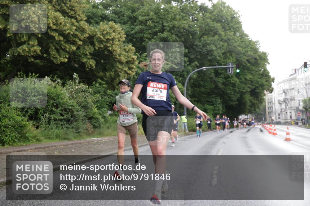 14.06.2026 - REWE Women's Run Jannik Wohlers http://msf.ph/oto/9791846 14.06.2026 09:50:03 Laufen 10806, 11395, 7 meine-sportfotos.de