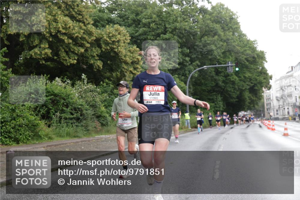 14.06.2026 - REWE Women's Run Jannik Wohlers http://msf.ph/oto/9791851 14.06.2026 09:50:03 Laufen 10806, 11395, 7 meine-sportfotos.de