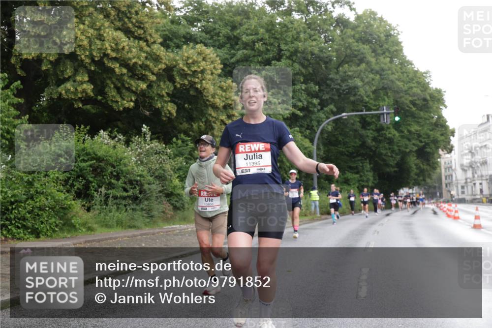 14.06.2026 - REWE Women's Run Jannik Wohlers http://msf.ph/oto/9791852 14.06.2026 09:50:03 Laufen 10806, 11395, 7 meine-sportfotos.de