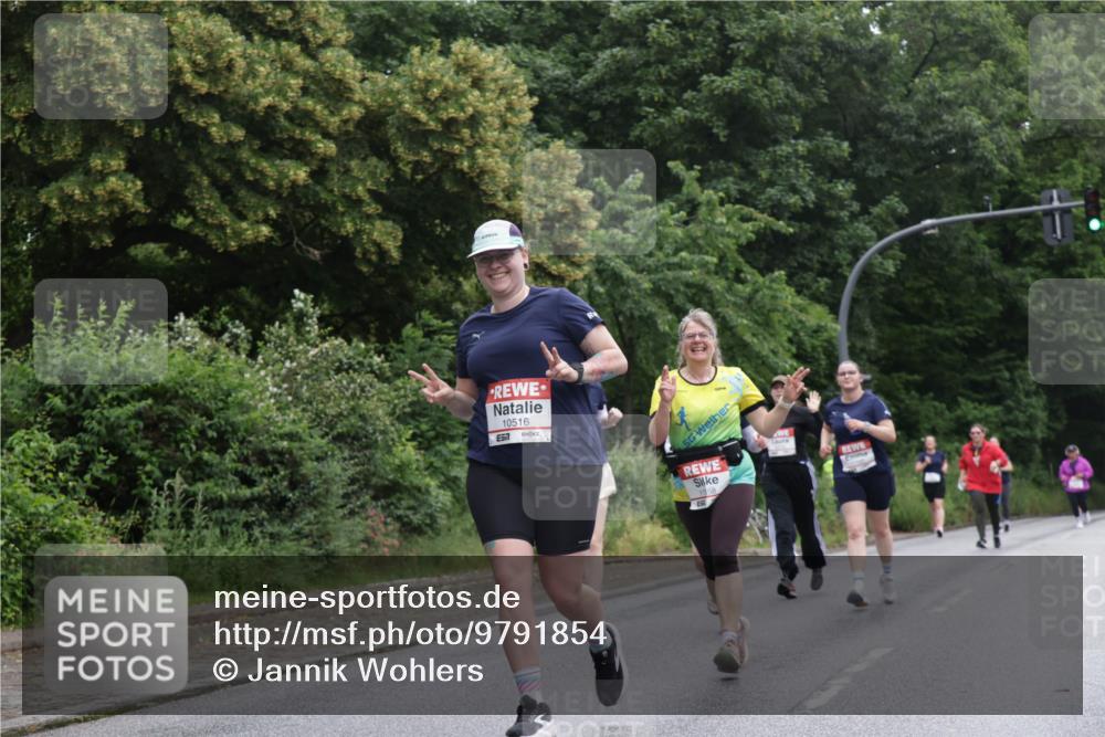 14.06.2026 - REWE Women's Run Jannik Wohlers http://msf.ph/oto/9791854 14.06.2026 10:06:21 Laufen 10516, 57, 1858 meine-sportfotos.de