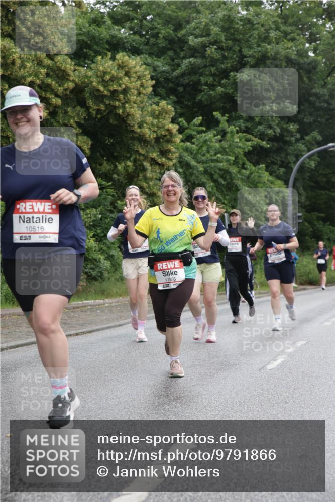 14.06.2026 - REWE Women's Run Jannik Wohlers http://msf.ph/oto/9791866 14.06.2026 10:06:22 Laufen 10516, 57, 11358, 51 meine-sportfotos.de