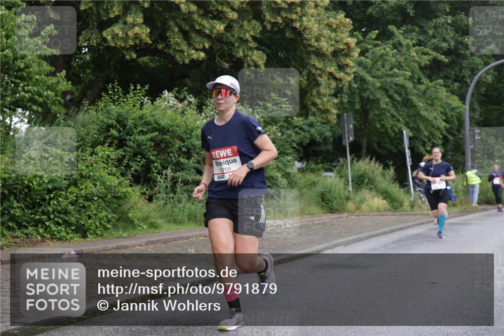 14.06.2026 - REWE Women's Run Jannik Wohlers http://msf.ph/oto/9791879 14.06.2026 09:50:06 Laufen 10704, 57 meine-sportfotos.de