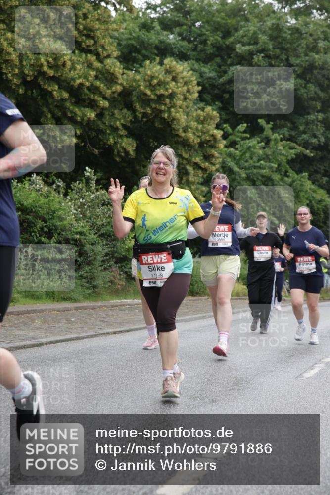 14.06.2026 - REWE Women's Run Jannik Wohlers http://msf.ph/oto/9791886 14.06.2026 10:06:22 Laufen 11358, 10595, 657 meine-sportfotos.de
