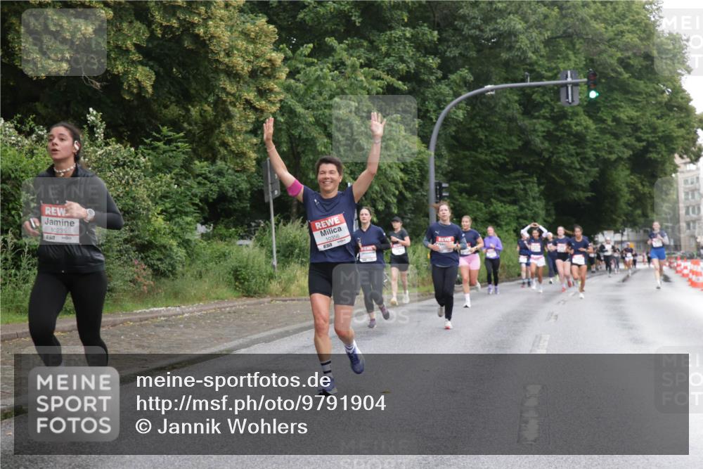 14.06.2026 - REWE Women's Run Jannik Wohlers http://msf.ph/oto/9791904 14.06.2026 09:50:11 Laufen 10235, 10356 meine-sportfotos.de