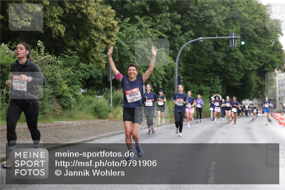 14.06.2026 - REWE Women's Run Jannik Wohlers http://msf.ph/oto/9791906 14.06.2026 09:50:11 Laufen 10235, 10356 meine-sportfotos.de