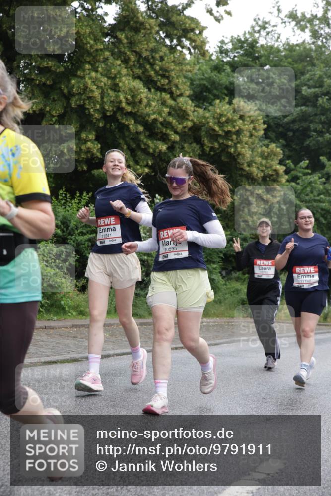 14.06.2026 - REWE Women's Run Jannik Wohlers http://msf.ph/oto/9791911 14.06.2026 10:06:24 Laufen 11241, 57, 10595, 577, 10710, 11142 meine-sportfotos.de