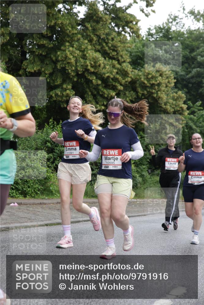 14.06.2026 - REWE Women's Run Jannik Wohlers http://msf.ph/oto/9791916 14.06.2026 10:06:24 Laufen 11241, 57, 10595, 10710, 11142 meine-sportfotos.de