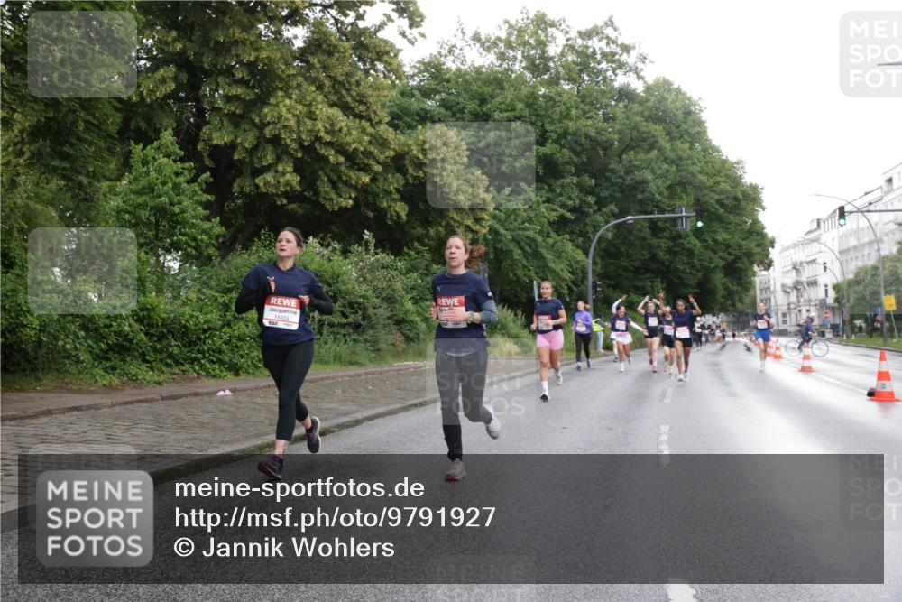 14.06.2026 - REWE Women's Run Jannik Wohlers http://msf.ph/oto/9791927 14.06.2026 09:50:15 Laufen 11433 meine-sportfotos.de