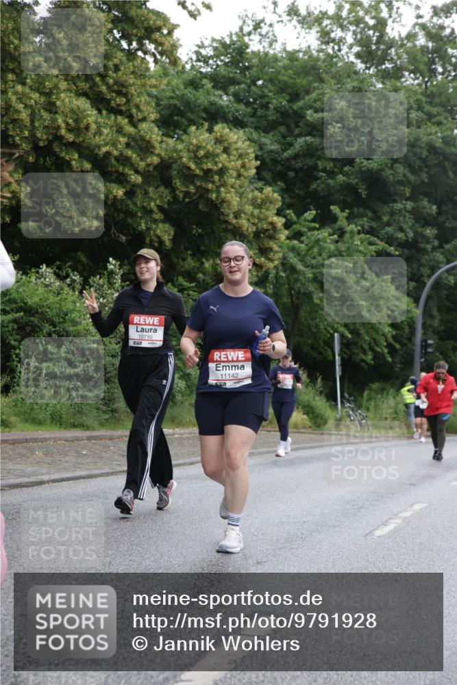 14.06.2026 - REWE Women's Run Jannik Wohlers http://msf.ph/oto/9791928 14.06.2026 10:06:25 Laufen 10710, 657, 11142 meine-sportfotos.de