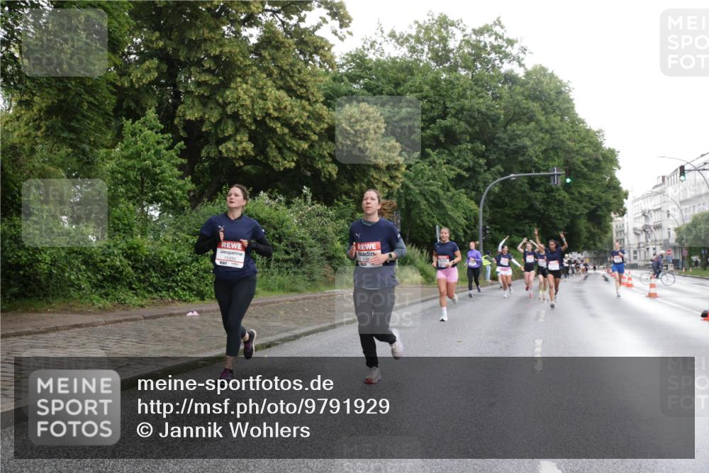 14.06.2026 - REWE Women's Run Jannik Wohlers http://msf.ph/oto/9791929 14.06.2026 09:50:15 Laufen 11433 meine-sportfotos.de