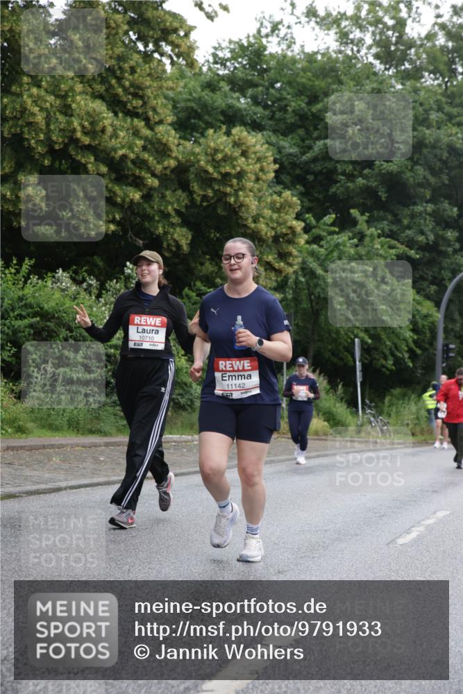 14.06.2026 - REWE Women's Run Jannik Wohlers http://msf.ph/oto/9791933 14.06.2026 10:06:25 Laufen 10710, 7, 11142 meine-sportfotos.de