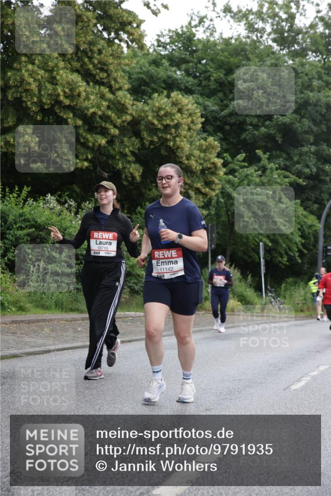 14.06.2026 - REWE Women's Run Jannik Wohlers http://msf.ph/oto/9791935 14.06.2026 10:06:25 Laufen 10710, 57, 11142 meine-sportfotos.de