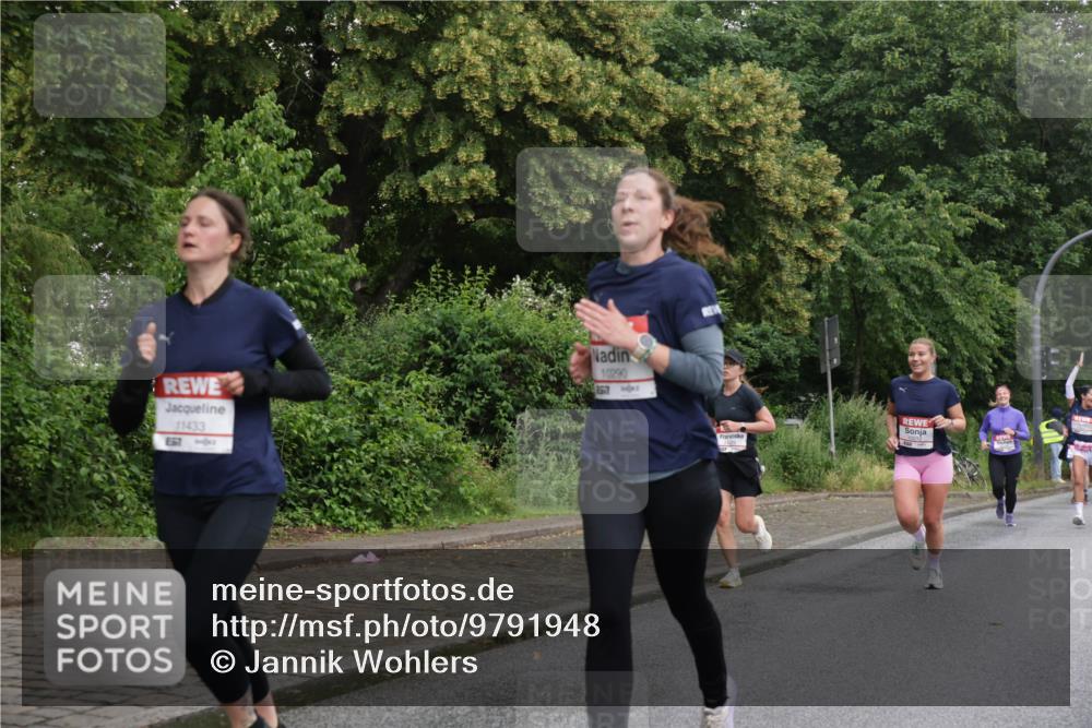 14.06.2026 - REWE Women's Run Jannik Wohlers http://msf.ph/oto/9791948 14.06.2026 09:50:15 Laufen 11433, 10290, 10012 meine-sportfotos.de
