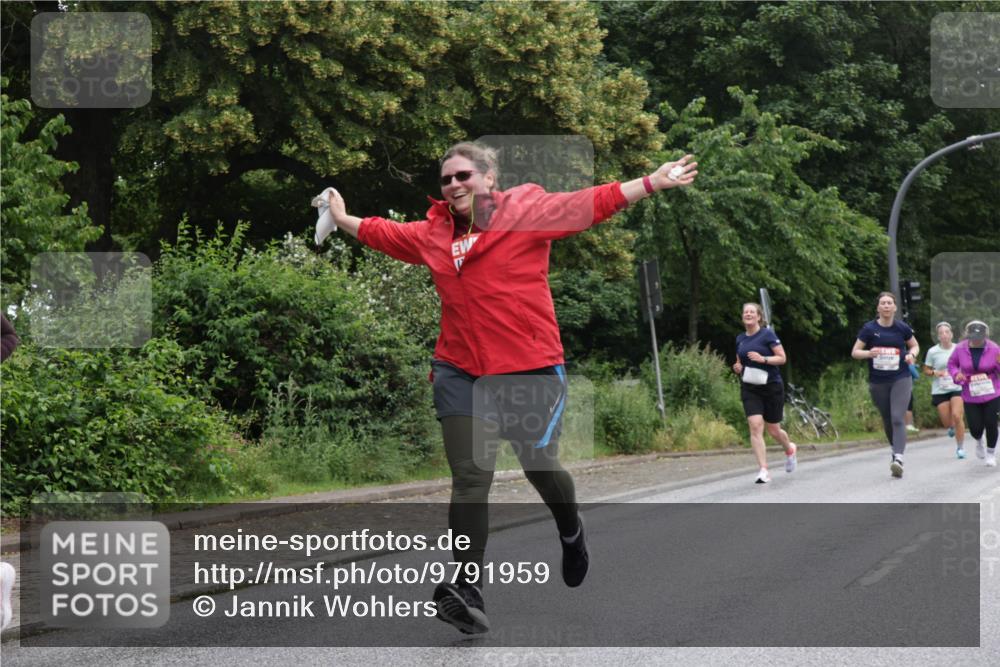 14.06.2026 - REWE Women's Run Jannik Wohlers http://msf.ph/oto/9791959 14.06.2026 10:06:30 Laufen  meine-sportfotos.de