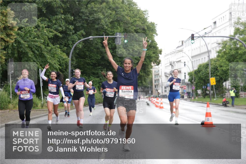 14.06.2026 - REWE Women's Run Jannik Wohlers http://msf.ph/oto/9791960 14.06.2026 09:50:17 Laufen 57, 11389, 657 meine-sportfotos.de