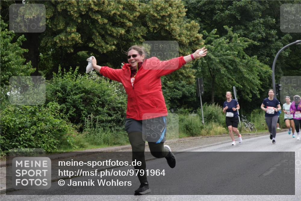 14.06.2026 - REWE Women's Run Jannik Wohlers http://msf.ph/oto/9791964 14.06.2026 10:06:30 Laufen  meine-sportfotos.de