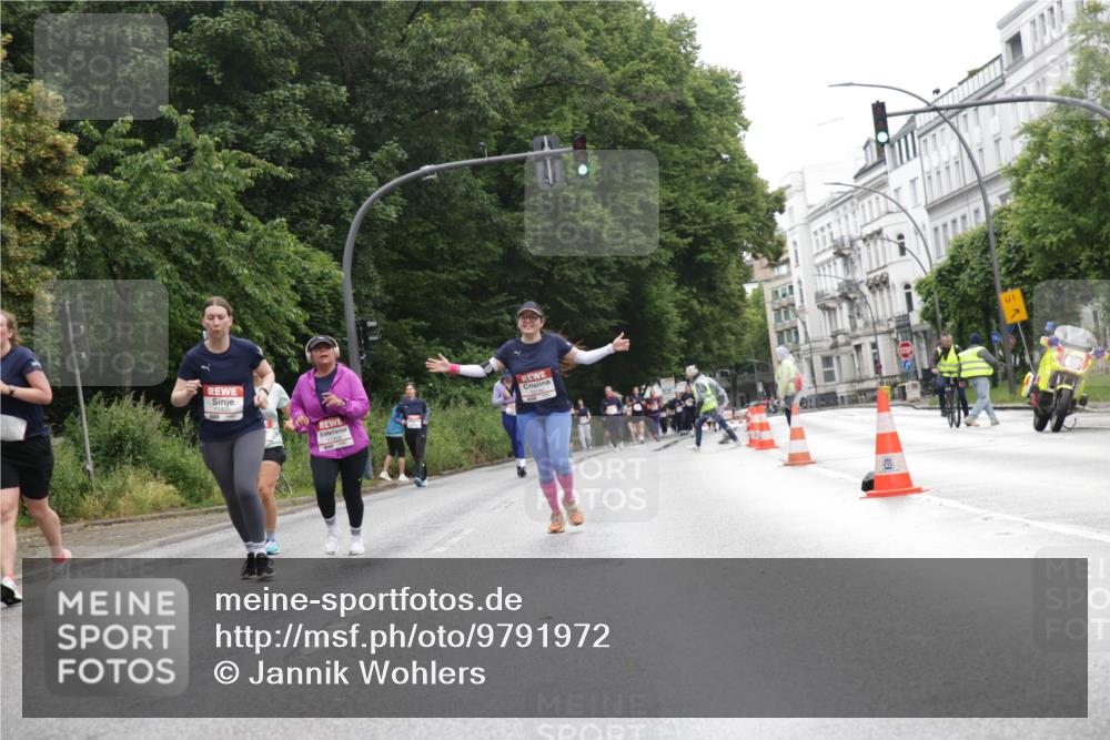14.06.2026 - REWE Women's Run Jannik Wohlers http://msf.ph/oto/9791972 14.06.2026 10:06:32 Laufen 01, 7 meine-sportfotos.de