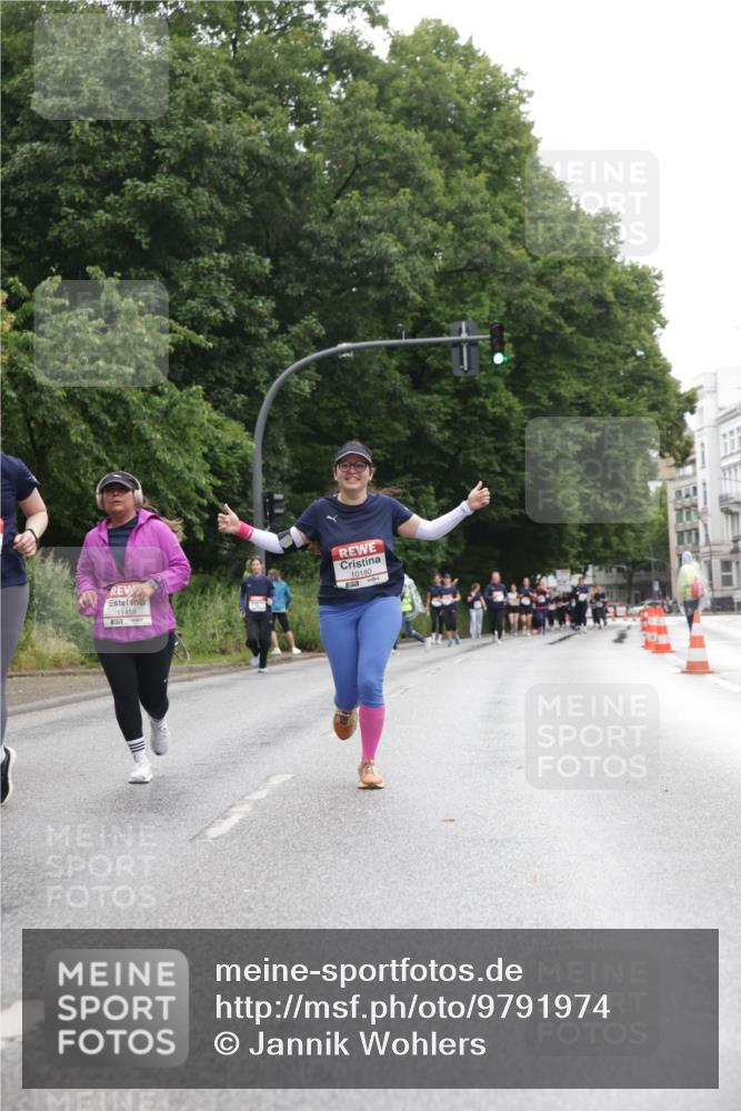 14.06.2026 - REWE Women's Run Jannik Wohlers http://msf.ph/oto/9791974 14.06.2026 10:06:34 Laufen 11458, 10180 meine-sportfotos.de