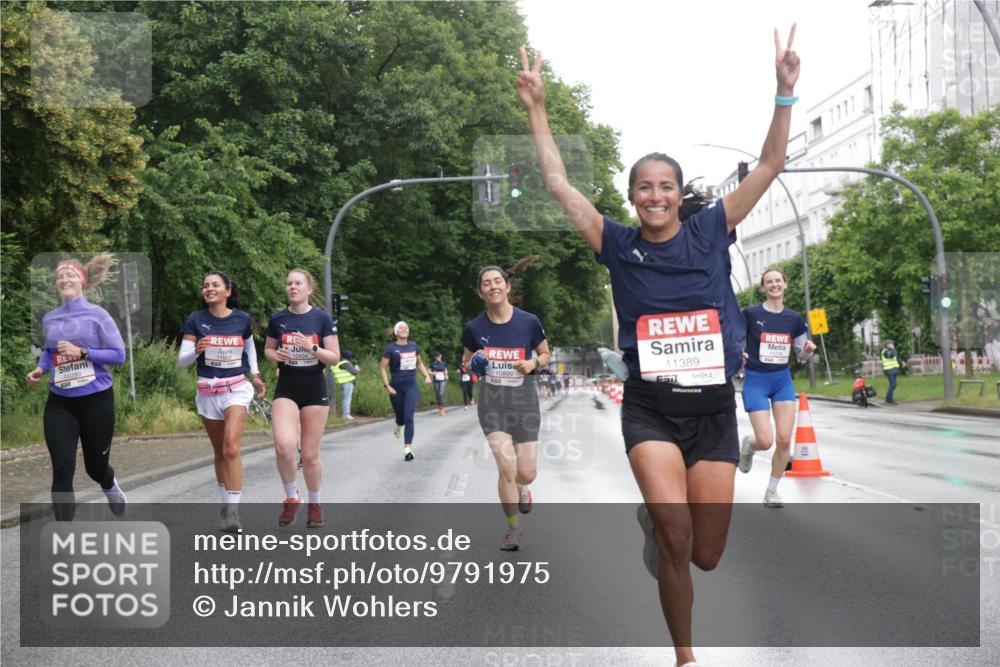 14.06.2026 - REWE Women's Run Jannik Wohlers http://msf.ph/oto/9791975 14.06.2026 09:50:18 Laufen 11502, 10434, 10899, 11389, 57, 10778 meine-sportfotos.de