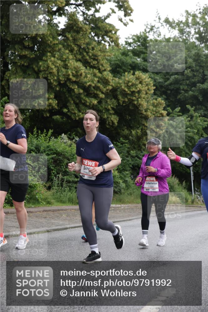 14.06.2026 - REWE Women's Run Jannik Wohlers http://msf.ph/oto/9791992 14.06.2026 10:06:35 Laufen 11420, 57, 11458, 7 meine-sportfotos.de
