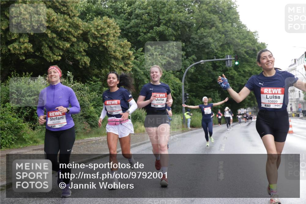 14.06.2026 - REWE Women's Run Jannik Wohlers http://msf.ph/oto/9792001 14.06.2026 09:50:20 Laufen 10299, 57, 11502, 10434, 10899, 7, 7 meine-sportfotos.de
