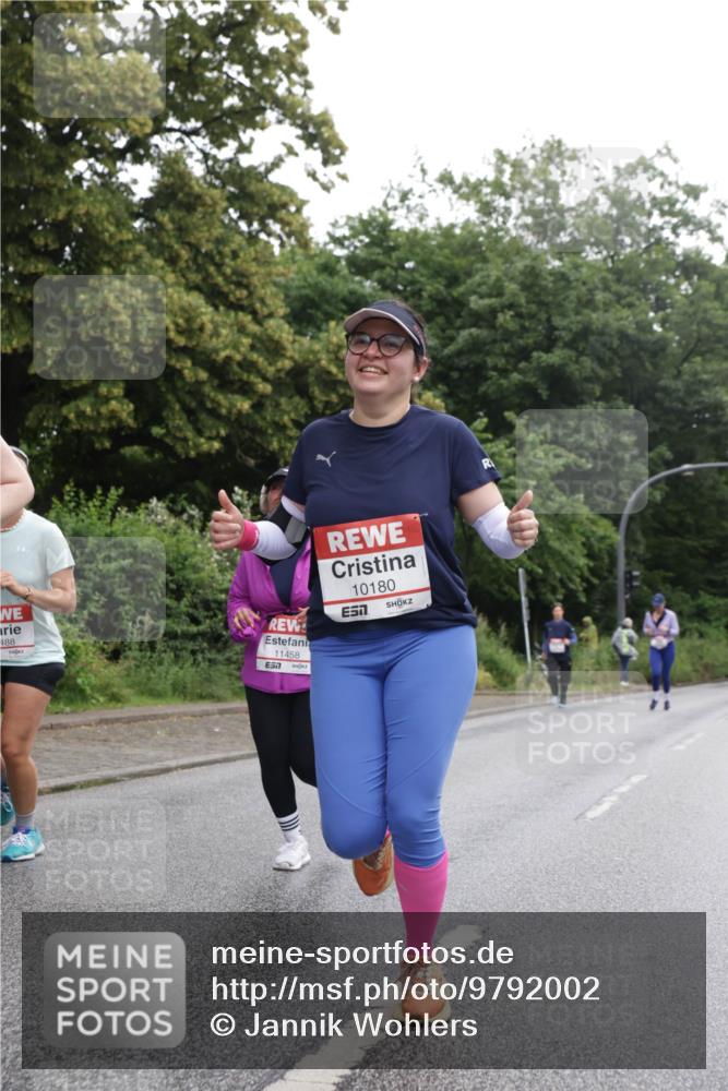 14.06.2026 - REWE Women's Run Jannik Wohlers http://msf.ph/oto/9792002 14.06.2026 10:06:36 Laufen 488, 11458, 57, 10180, 57 meine-sportfotos.de