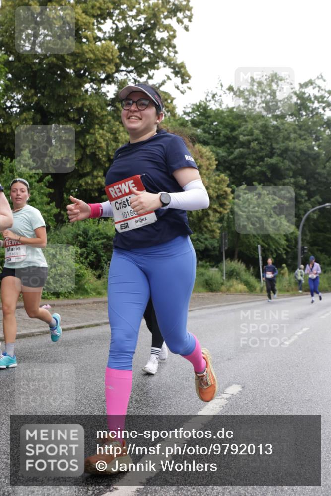 14.06.2026 - REWE Women's Run Jannik Wohlers http://msf.ph/oto/9792013 14.06.2026 10:06:36 Laufen 11488, 10180 meine-sportfotos.de