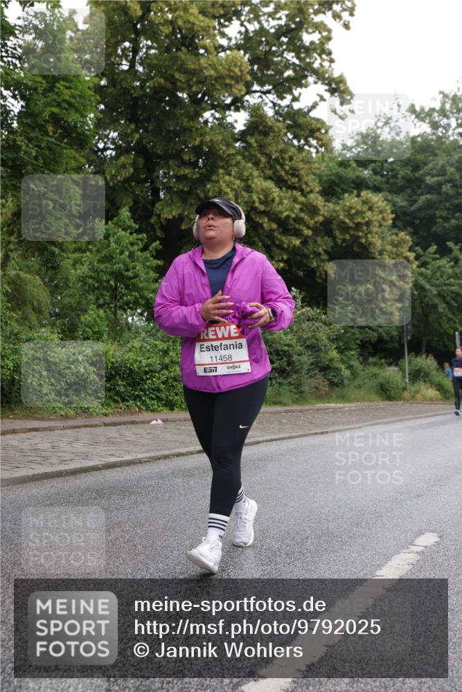 14.06.2026 - REWE Women's Run Jannik Wohlers http://msf.ph/oto/9792025 14.06.2026 10:06:37 Laufen 11458, 57 meine-sportfotos.de