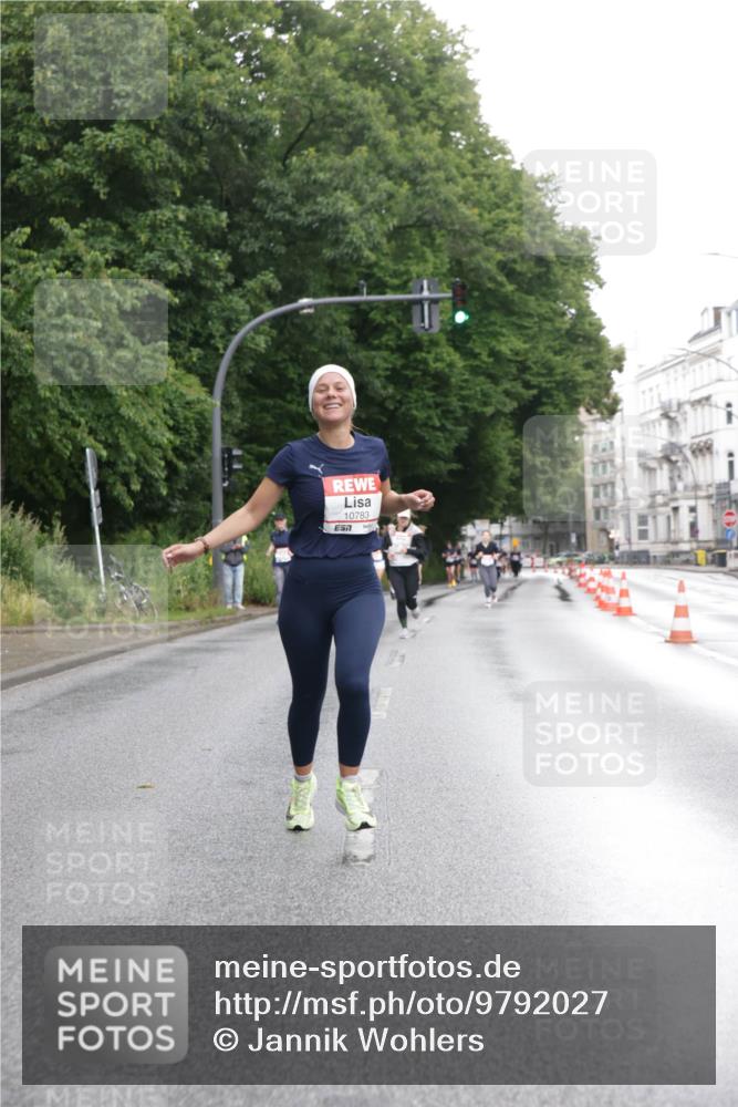 14.06.2026 - REWE Women's Run Jannik Wohlers http://msf.ph/oto/9792027 14.06.2026 09:50:22 Laufen 10783 meine-sportfotos.de