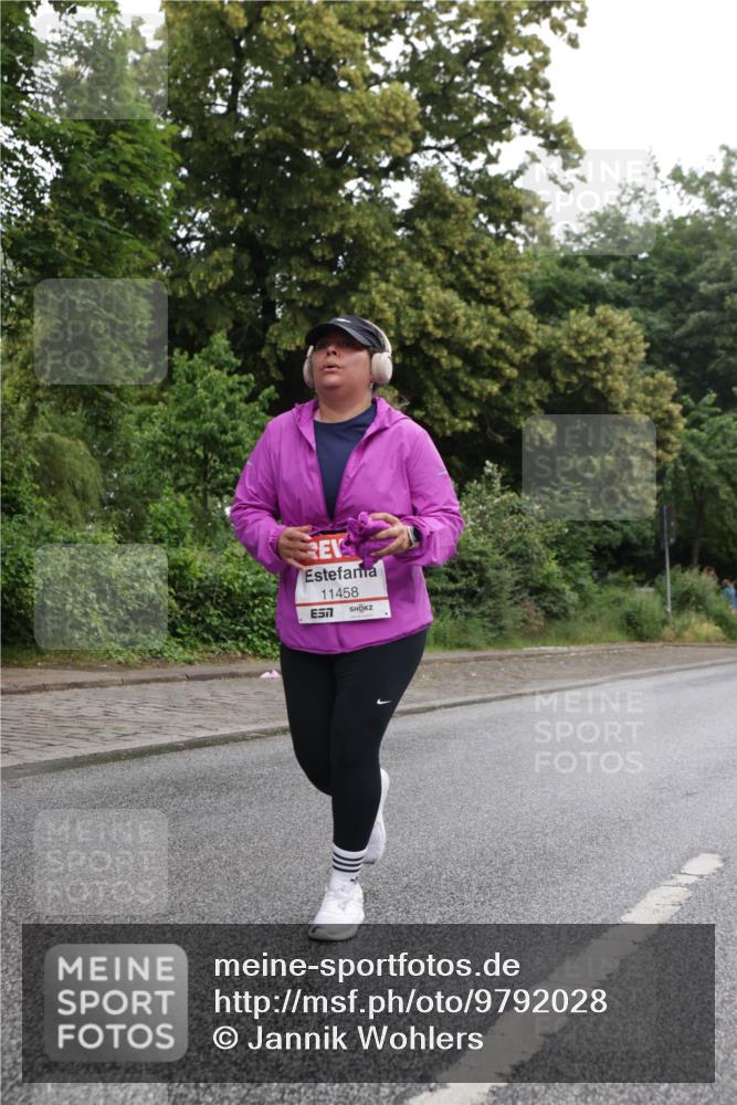 14.06.2026 - REWE Women's Run Jannik Wohlers http://msf.ph/oto/9792028 14.06.2026 10:06:37 Laufen 11458, 7 meine-sportfotos.de