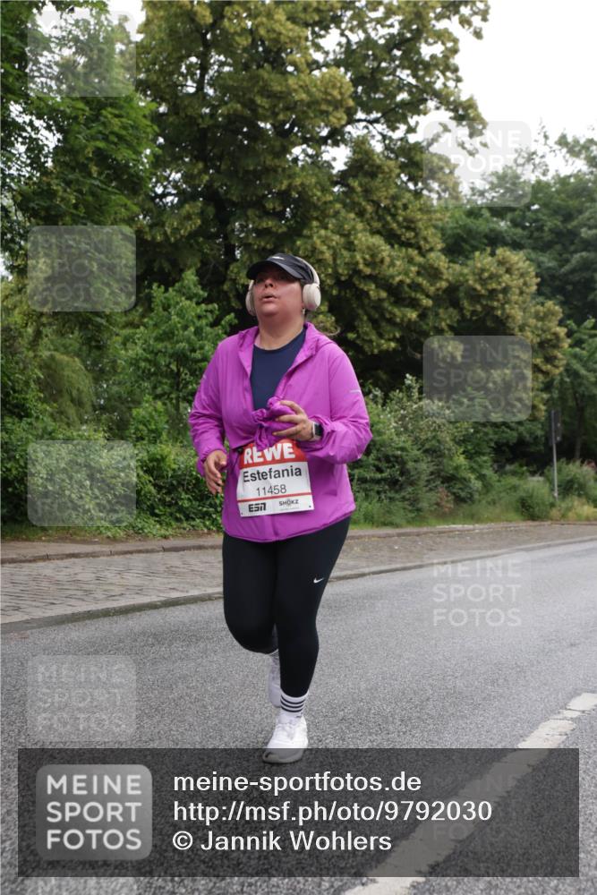 14.06.2026 - REWE Women's Run Jannik Wohlers http://msf.ph/oto/9792030 14.06.2026 10:06:37 Laufen 11458, 7 meine-sportfotos.de