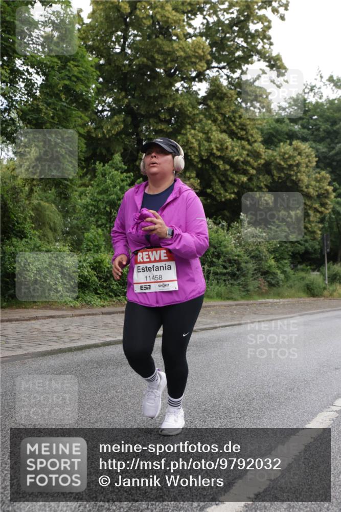 14.06.2026 - REWE Women's Run Jannik Wohlers http://msf.ph/oto/9792032 14.06.2026 10:06:37 Laufen 11458 meine-sportfotos.de