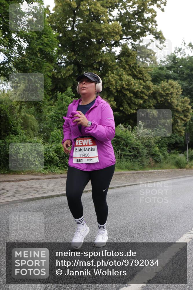 14.06.2026 - REWE Women's Run Jannik Wohlers http://msf.ph/oto/9792034 14.06.2026 10:06:37 Laufen 11458, 7 meine-sportfotos.de