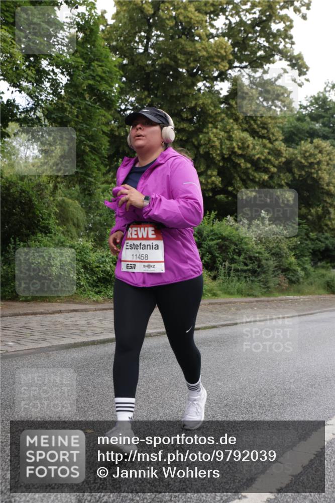 14.06.2026 - REWE Women's Run Jannik Wohlers http://msf.ph/oto/9792039 14.06.2026 10:06:37 Laufen 11458, 57 meine-sportfotos.de