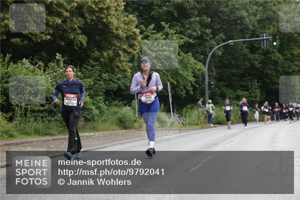 14.06.2026 - REWE Women's Run Jannik Wohlers http://msf.ph/oto/9792041 14.06.2026 10:06:41 Laufen 10130, 11109 meine-sportfotos.de