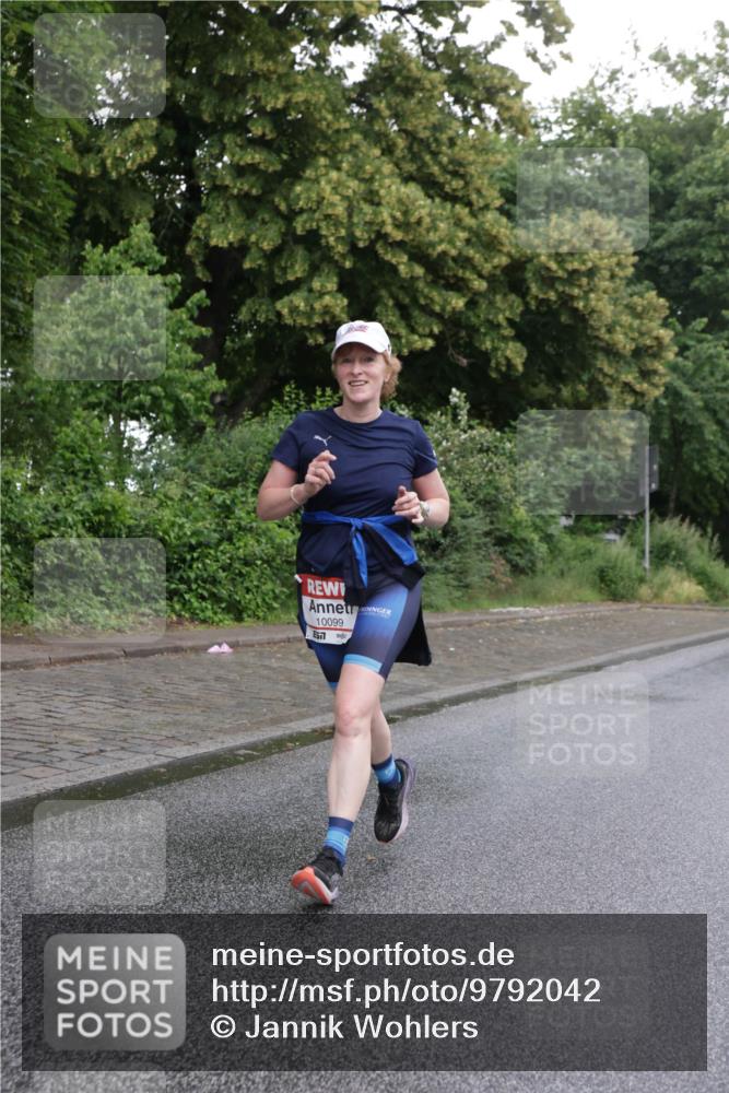14.06.2026 - REWE Women's Run Jannik Wohlers http://msf.ph/oto/9792042 14.06.2026 09:50:23 Laufen 10099 meine-sportfotos.de