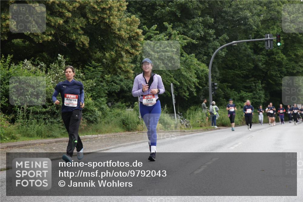 14.06.2026 - REWE Women's Run Jannik Wohlers http://msf.ph/oto/9792043 14.06.2026 10:06:41 Laufen 10130, 11109 meine-sportfotos.de
