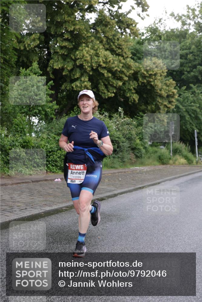 14.06.2026 - REWE Women's Run Jannik Wohlers http://msf.ph/oto/9792046 14.06.2026 09:50:23 Laufen 10099, 7 meine-sportfotos.de