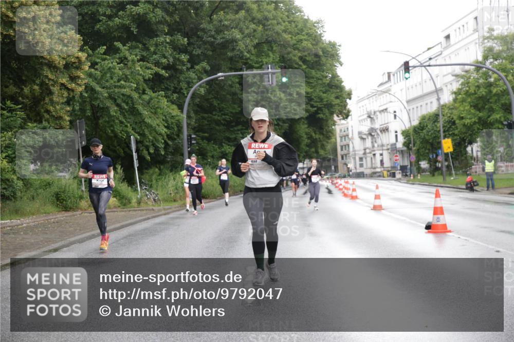 14.06.2026 - REWE Women's Run Jannik Wohlers http://msf.ph/oto/9792047 14.06.2026 09:50:27 Laufen  meine-sportfotos.de