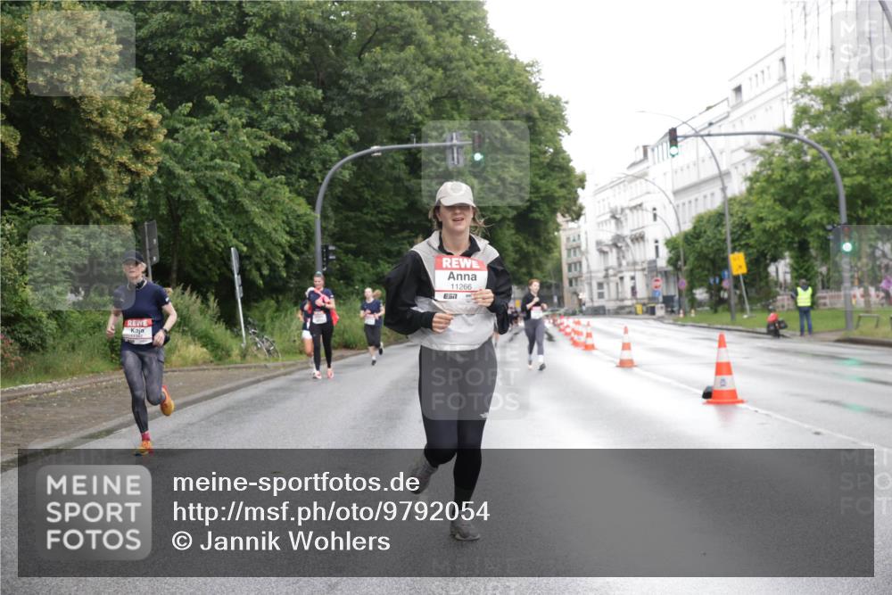 14.06.2026 - REWE Women's Run Jannik Wohlers http://msf.ph/oto/9792054 14.06.2026 09:50:27 Laufen 11266, 7 meine-sportfotos.de
