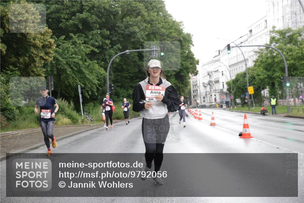 14.06.2026 - REWE Women's Run Jannik Wohlers http://msf.ph/oto/9792056 14.06.2026 09:50:27 Laufen 112, 7 meine-sportfotos.de