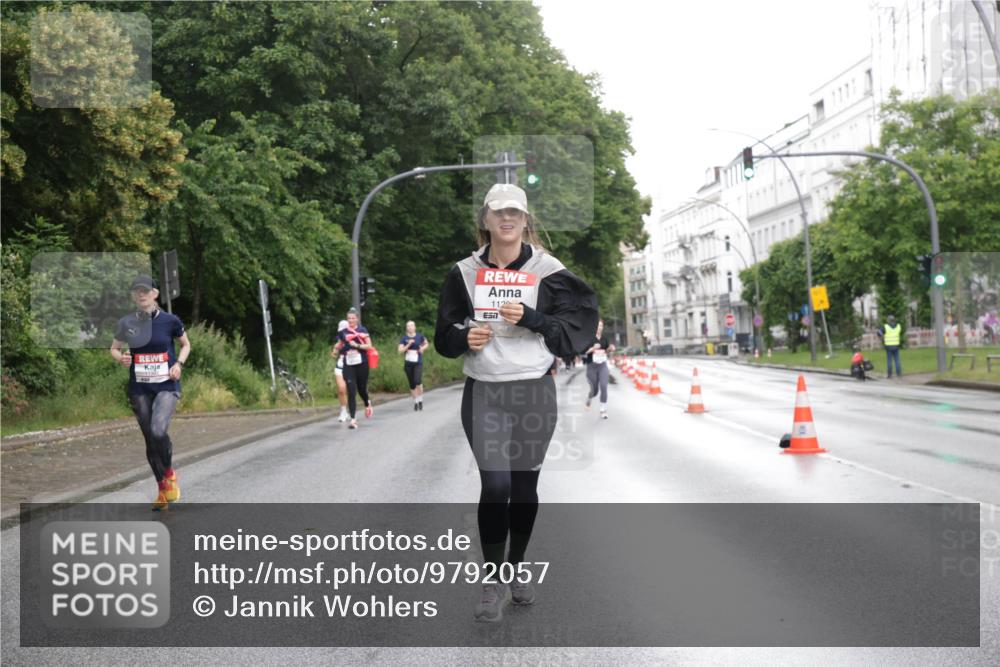 14.06.2026 - REWE Women's Run Jannik Wohlers http://msf.ph/oto/9792057 14.06.2026 09:50:28 Laufen 112, 7 meine-sportfotos.de