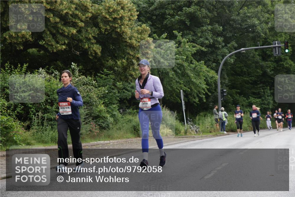 14.06.2026 - REWE Women's Run Jannik Wohlers http://msf.ph/oto/9792058 14.06.2026 10:06:41 Laufen 10130, 11109 meine-sportfotos.de