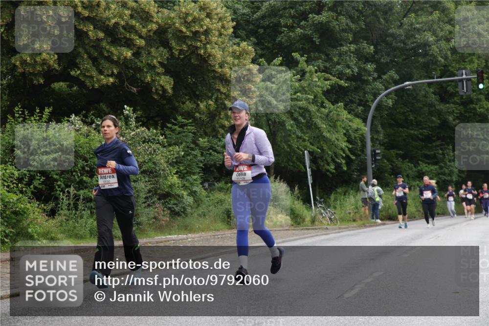 14.06.2026 - REWE Women's Run Jannik Wohlers http://msf.ph/oto/9792060 14.06.2026 10:06:41 Laufen 10130, 11109 meine-sportfotos.de