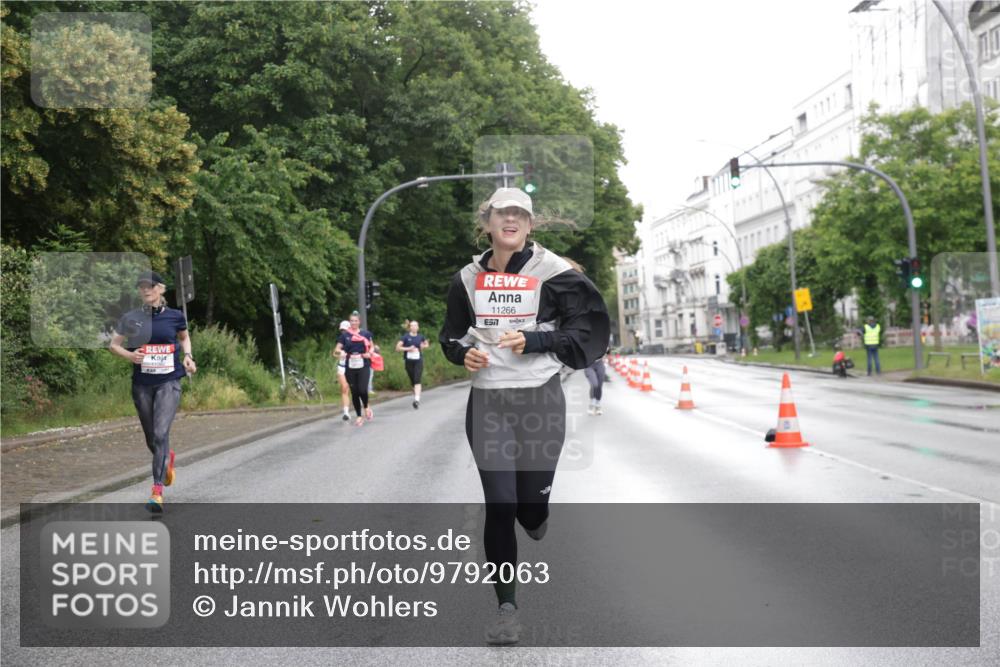 14.06.2026 - REWE Women's Run Jannik Wohlers http://msf.ph/oto/9792063 14.06.2026 09:50:28 Laufen 40, 11266, 7 meine-sportfotos.de